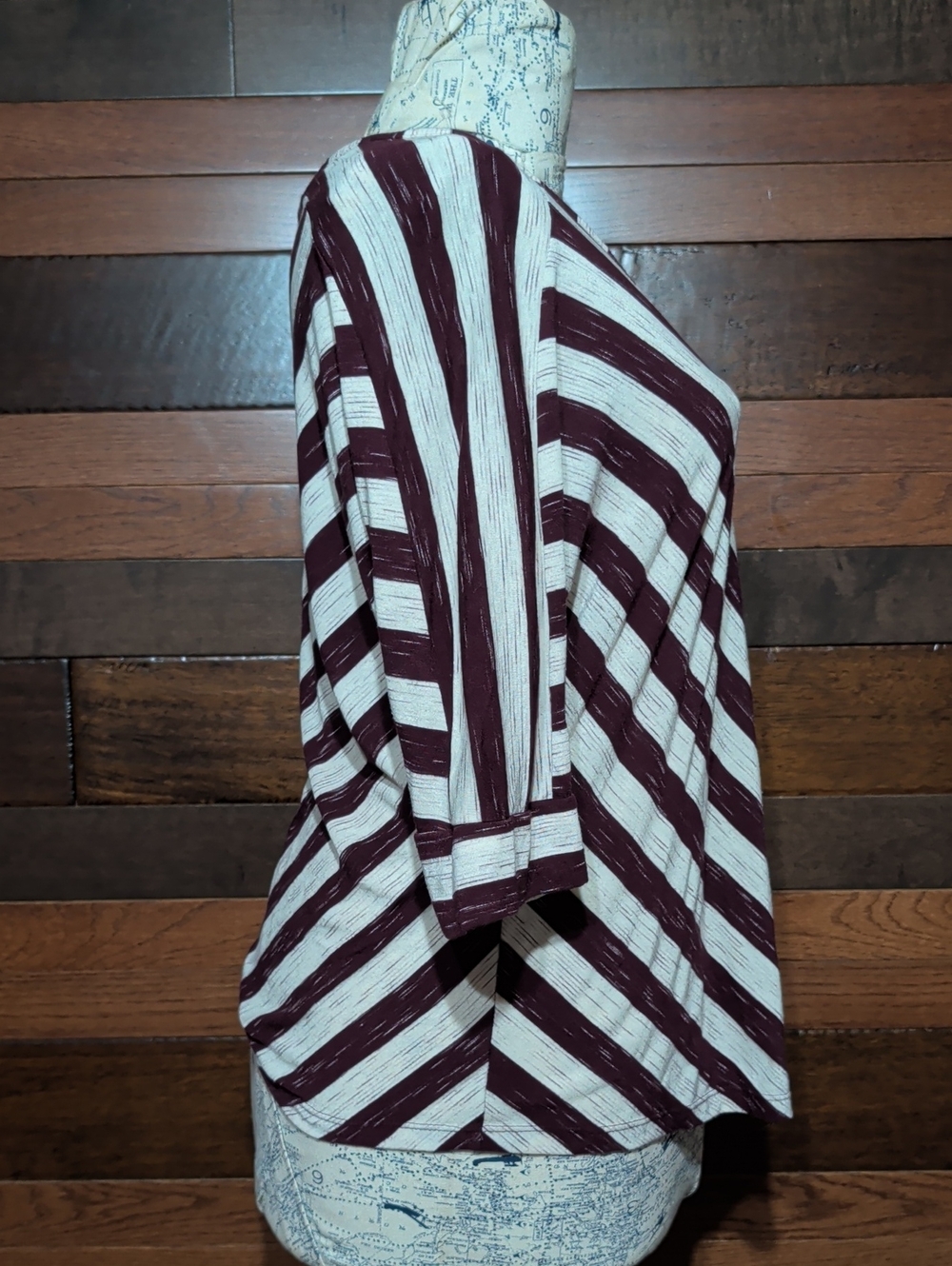 Apt. 9 Chevron V-Neck Tunic in Ivory & Burgundy - Picture 7 of 10